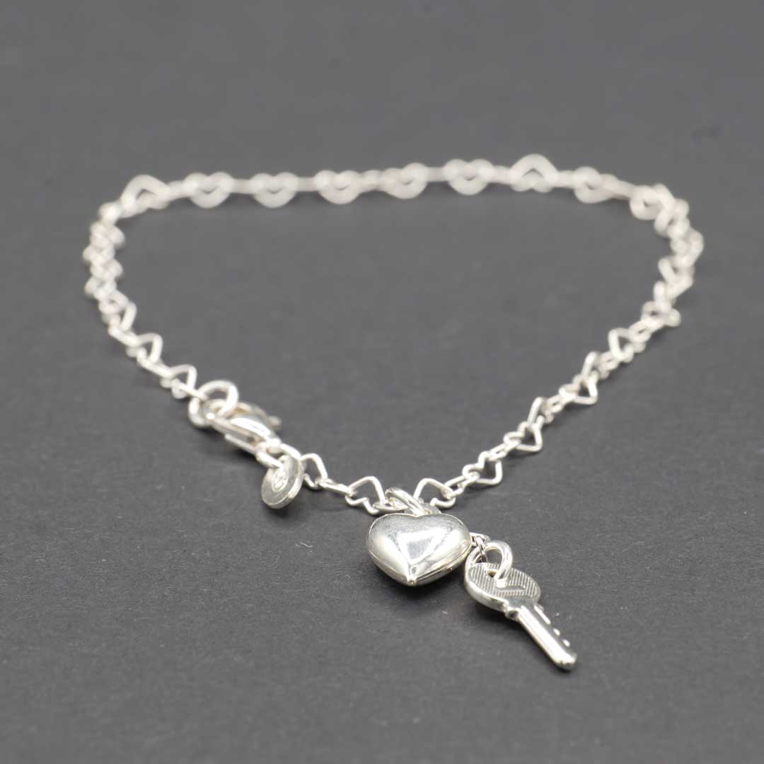 シルバーブレット ハートのチェーンと鍵 3