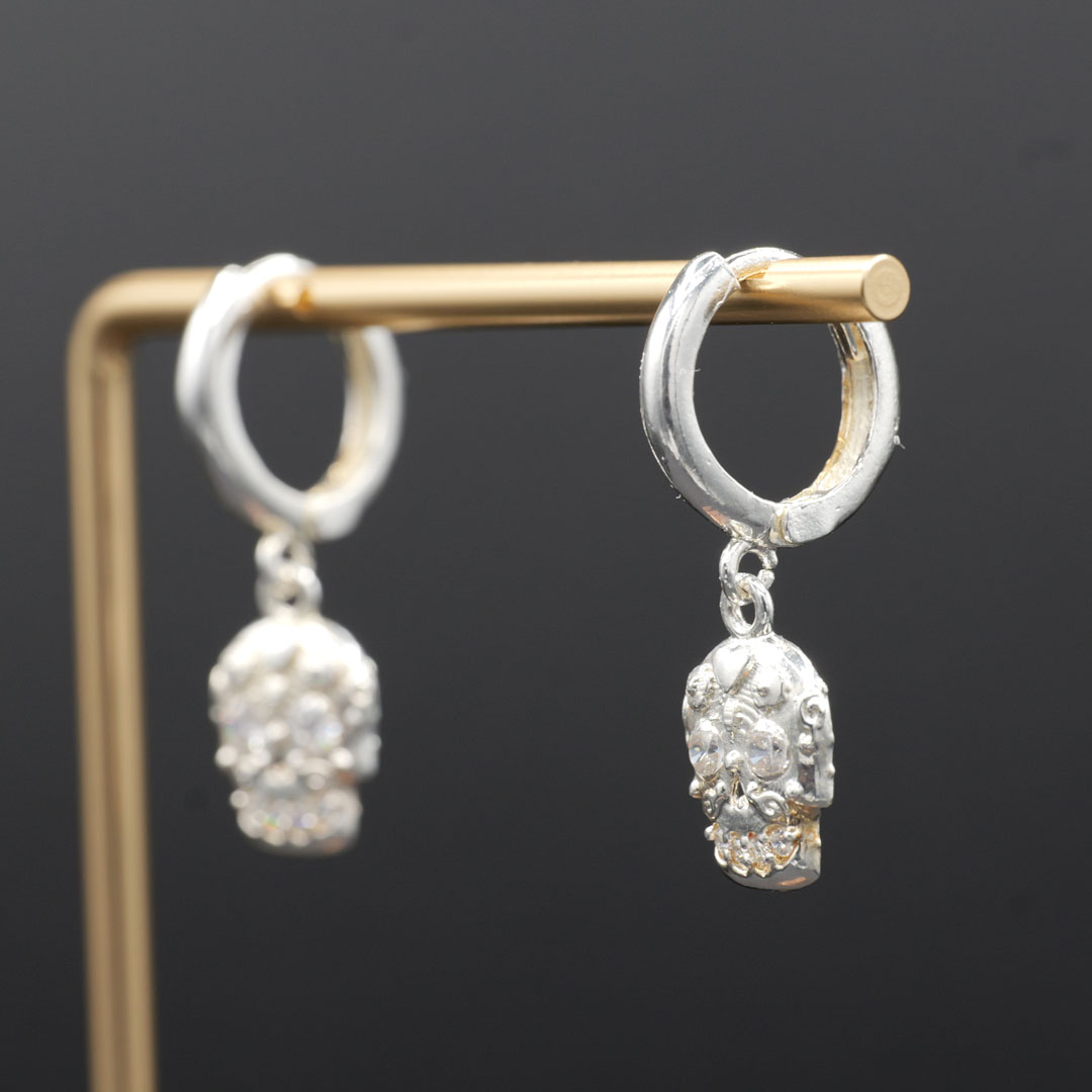 ピアス　骸骨 2