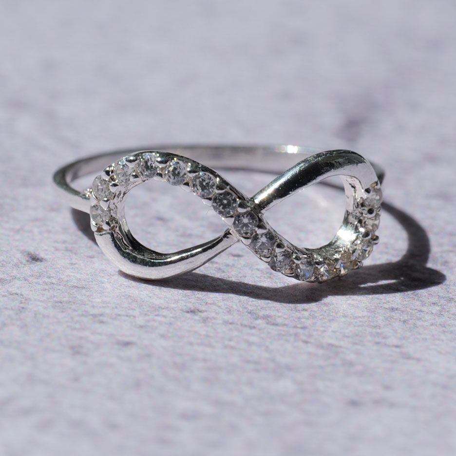 シルバーリング　インフィニト 3