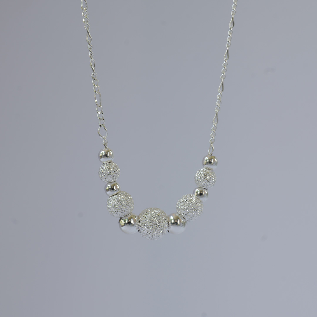 シルバーネックレス