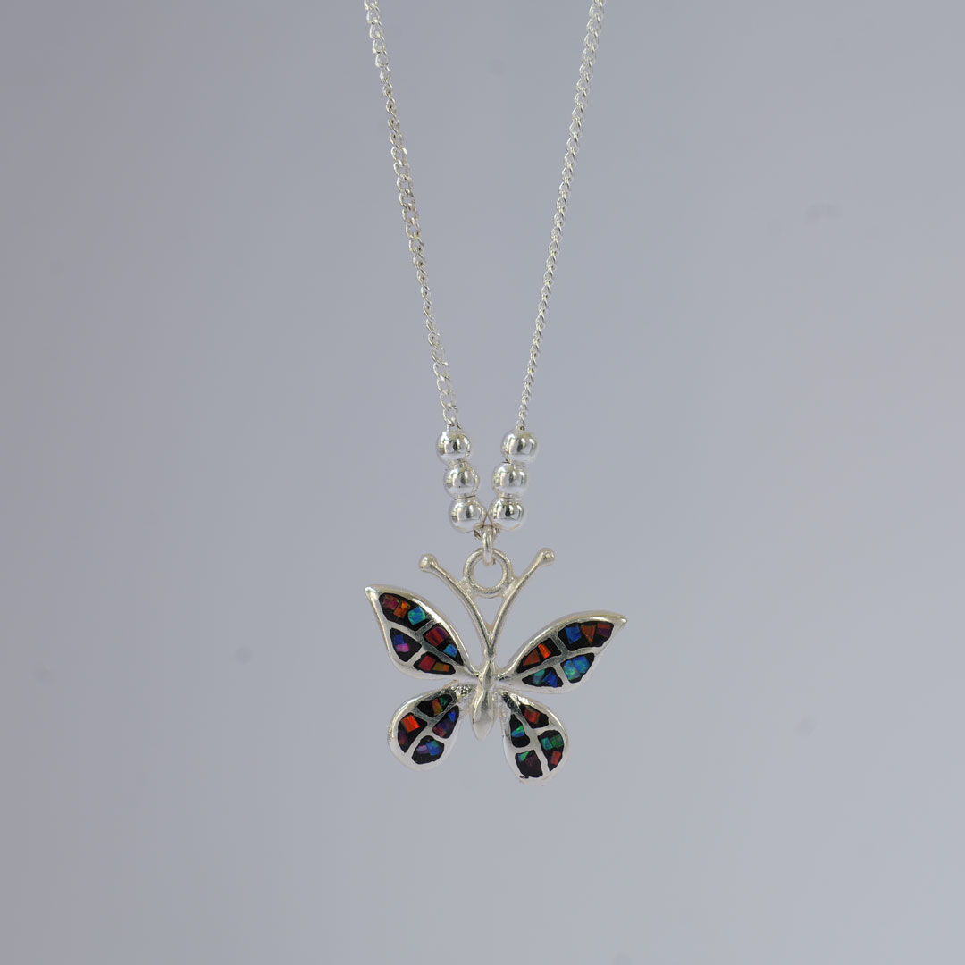 ネックレス　チャームにはオパールを使用　シルバー925