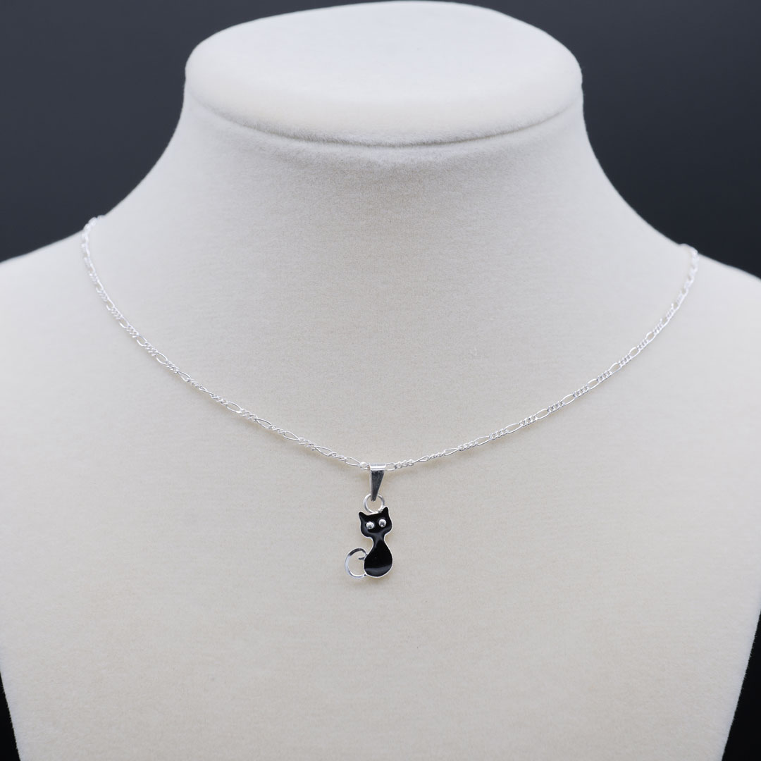 黒猫のチャームとピアス　シルバー925 2